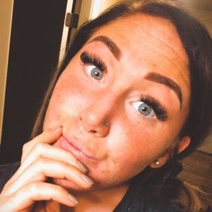 Meet your Posher, Shae